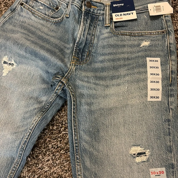 Old navy skinny jeans distressed - Picture 2 of 4
